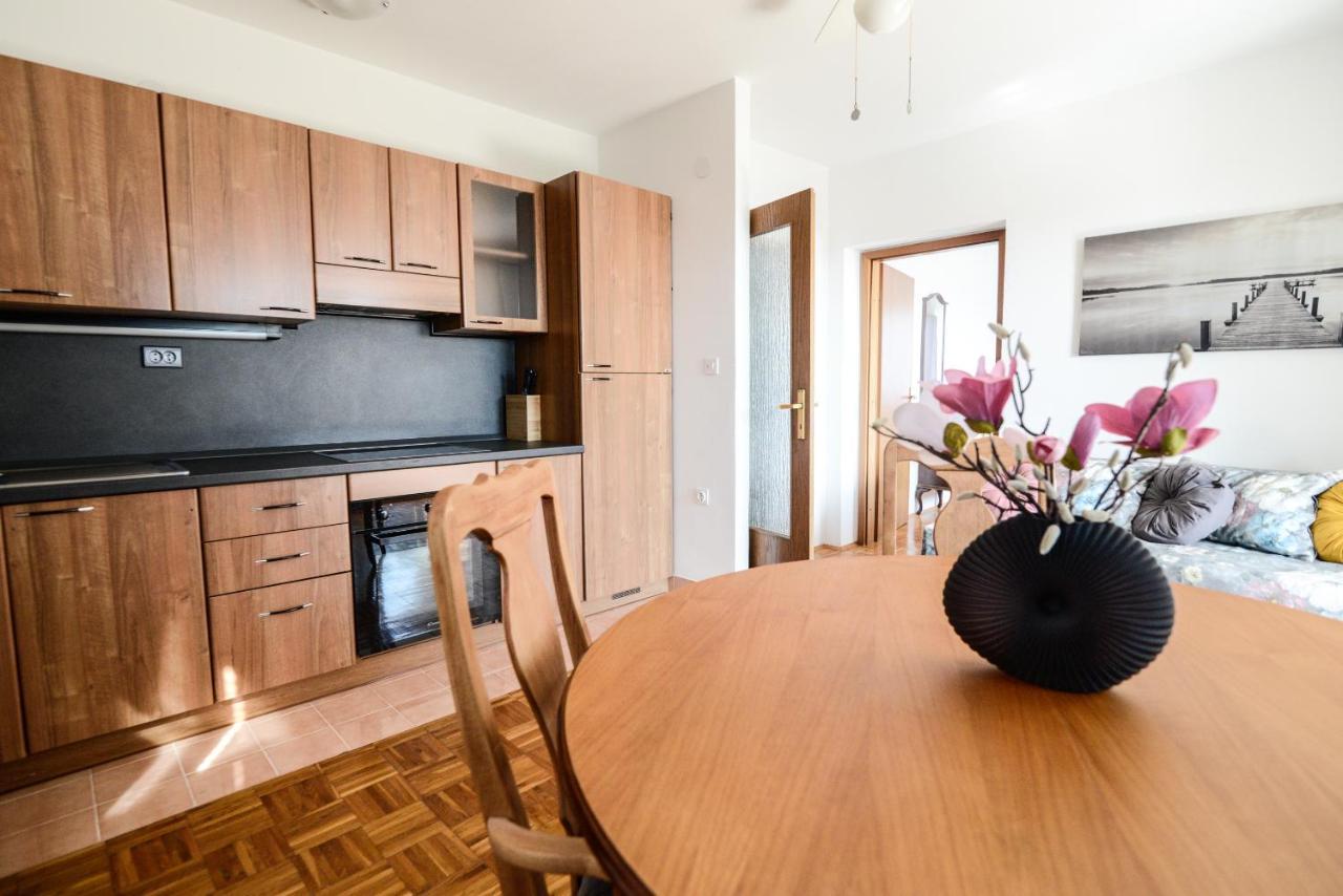 Apartment Glicinija Zadar Luaran gambar